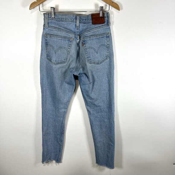 Levi's 501 Jeans Thrashed 25x30 Blue Light Wash Premium Denim Classic Distressed - Picture 5 of 11